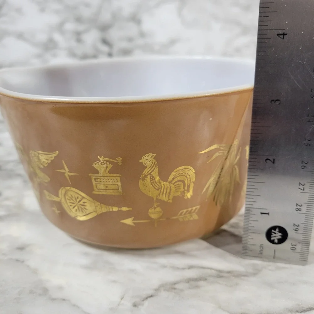 Vintage PYREX Early American Brown 1 QT Round Casserole Baking Dish 473 No Lid